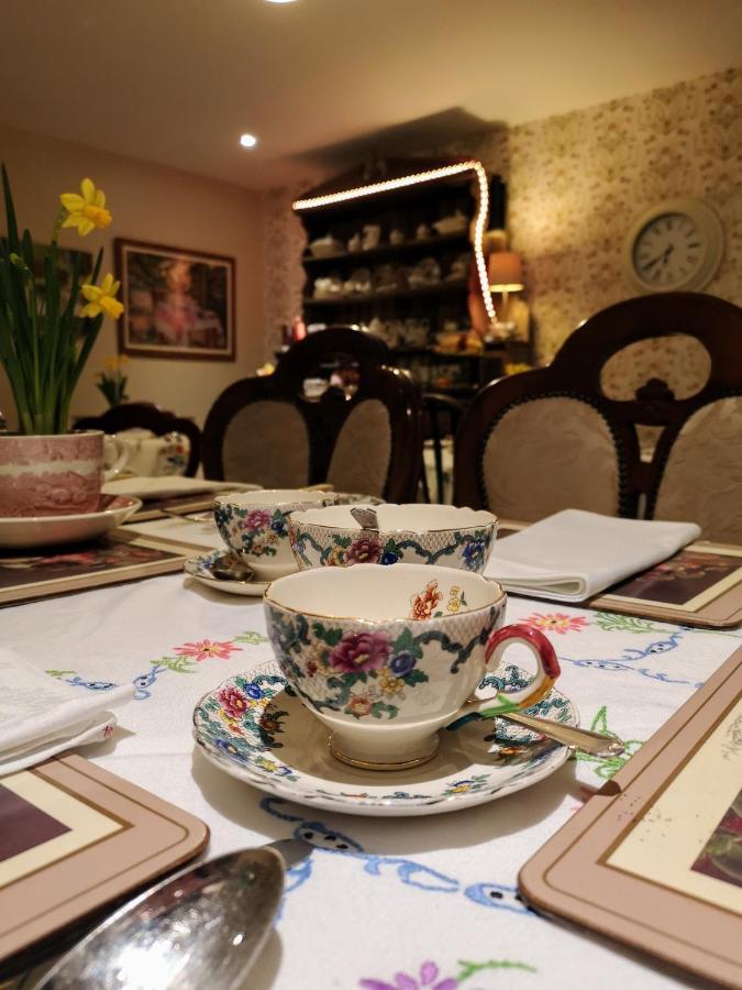 Brampton Dales Farm Bed & Breakfast Gainsborough Exterior photo
