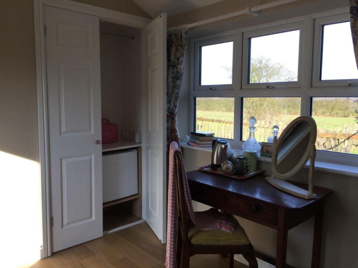 Brampton Dales Farm Bed & Breakfast Gainsborough Exterior photo